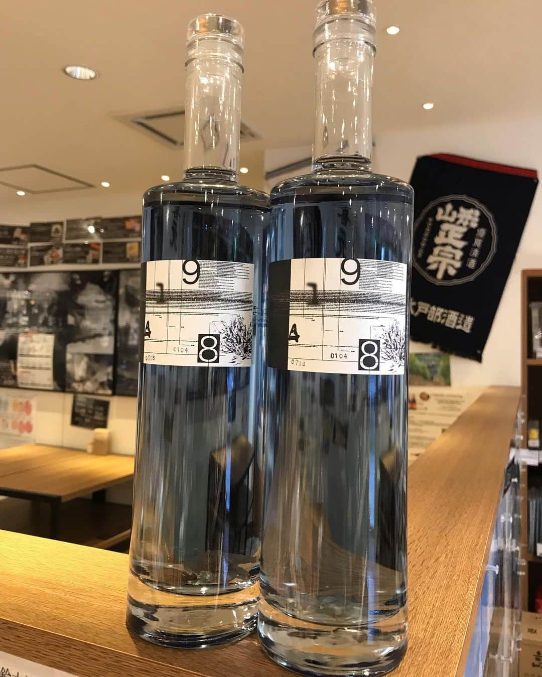 鈴木酒販神田店 〈日本酒とワインの専門店〉のグルメインスタ