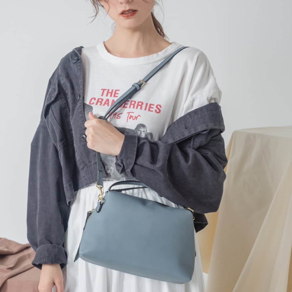 SMIRNASLI_officialのインスタグラム：「Mini Shoulder . カラーも豊富な ミニショルダー❤︎ . . #smirnasli #サミールナスリ #Bag #バッグ」