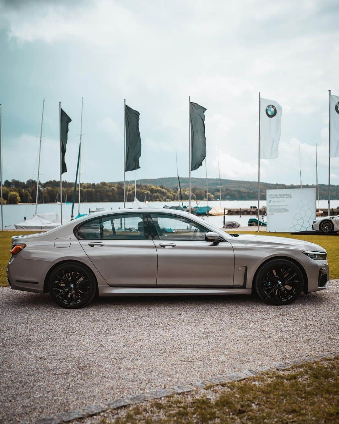 BMWさんのインスタグラム写真 - (BMWInstagram)「The perfect synthesis of luxury and innovation. The BMW 7 Series Sedan at the Bayerischer Yacht Club. #THE7 #BMW #7Series @bmw_yachtsport __ BMW 745e Sedan: Energy consumption in kWh/100 km (combined): 15.5-15.1. Fuel consumption in l/100 km (combined): 2.2-2.1. CO2 emissions in g/km (combined): 51-48. The values of fuel consumptions, CO2 emissions and energy consumptions shown were determined according to the European Regulation (EC) 715/2007 in the version applicable at the time of type approval. The figures refer to a vehicle with basic configuration in Germany and the range shown considers optional equipment and the different size of wheels and tires available on the selected model. The values of the vehicles are already based on the new WLTP regulation and are translated back into NEDC-equivalent values in order to ensure the comparison between the vehicles. [With respect to these vehicles, for vehicle related taxes or other duties based (at least inter alia) on CO2-emissions the CO2 values may differ to the values stated here.] The CO2 efficiency specifications are determined according to Directive 1999/94/EC and the European Regulation in its current version applicable. The values shown are based on the fuel consumption, CO2 values and energy consumptions according to the NEDC cycle for the classification. For further information about the official fuel consumption and the specific CO2 emission of new passenger cars can be taken out of the „handbook of fuel consumption, the CO2 emission and power consumption of new passenger cars“, which is available at all selling points and at https://www.dat.de/angebote/verlagsprodukte/leitfaden-kraftstoffverbrauch.html.」8月5日 17時02分 - bmw