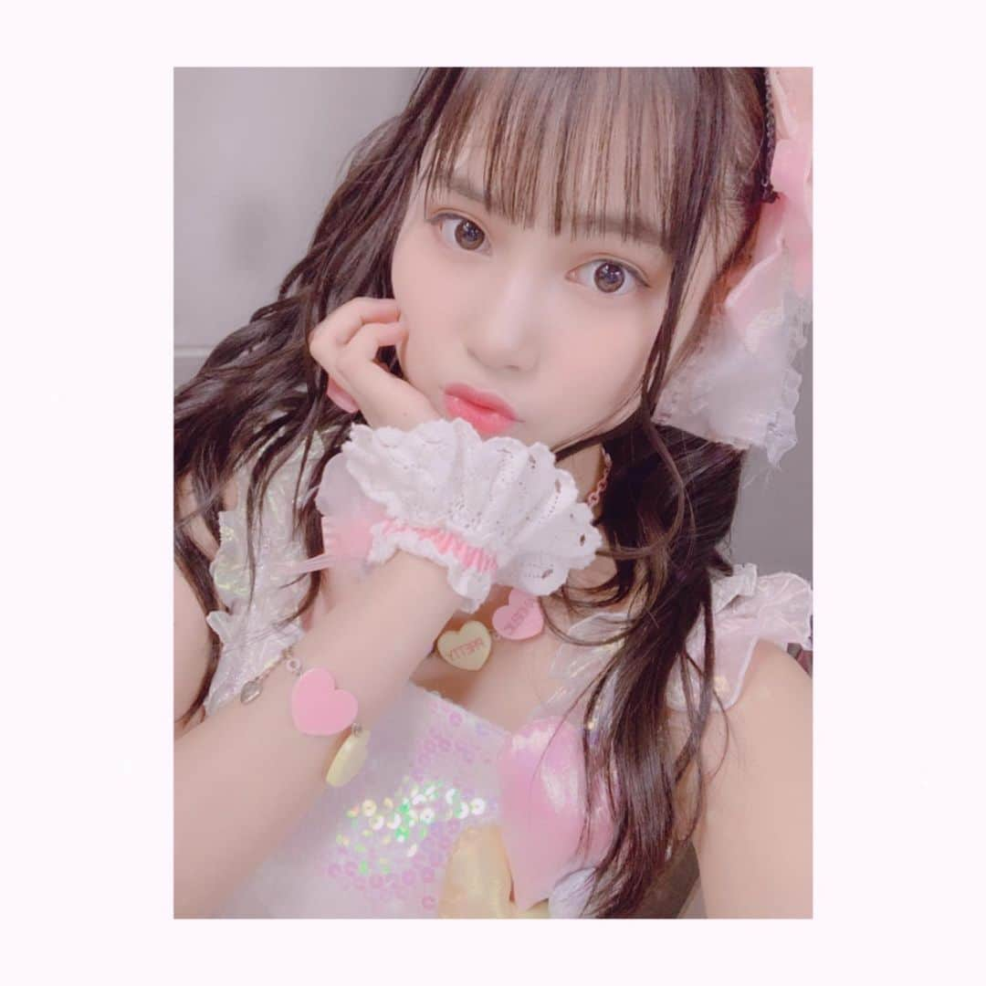 清水梨央さんのインスタグラム写真 - (清水梨央Instagram)「｡* ❤︎… …❤︎*。﻿ ୨୧┈┈┈┈┈┈┈┈┈┈┈┈┈┈┈୨୧﻿ ﻿ ﻿  ぴ ん く ⸜❤︎⸝‍﻿ ﻿ ୨୧┈┈┈┈┈┈┈┈┈┈┈┈┈┈┈୨୧」8月5日 17時10分 - rio_shimizu