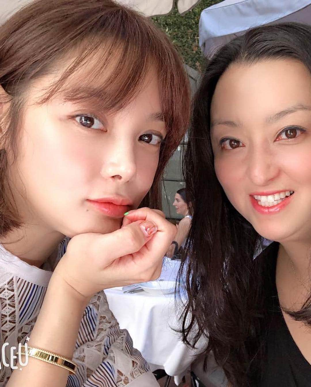 パク・シヨンさんのインスタグラム写真 - (パク・シヨンInstagram)「We are very happy together🥰  고마워 루씨~💕」8月5日 17時38分 - l.h.mom