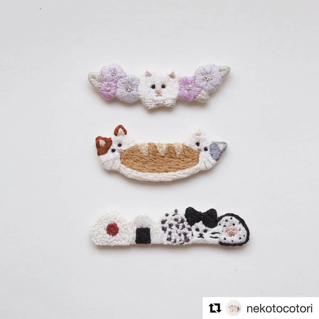 ねこさんのインスタグラム写真 - (ねこInstagram)「この子たちも一緒に来るって❣️😛✨細長いタイプの刺繍ブローチ✨もうさ、おにぎりの中に混じってるとかさ…可愛すぎて反則だよねぇ😂🍙 #Repost @nekotocotori with @get_repost ・・・ 北海道に行くブローチのご紹介 細長いタイプ。 : #刺繍 #手刺繍 #ハンドメイド #猫雑貨 #てづくり #猫 #handmade #ねこ #刺繍ブローチ #猫刺繍ブローチ #刺繍アクセサリー #embroidery #ブローチ #nekotocotori  #brooch」8月5日 17時31分 - neko_magazine