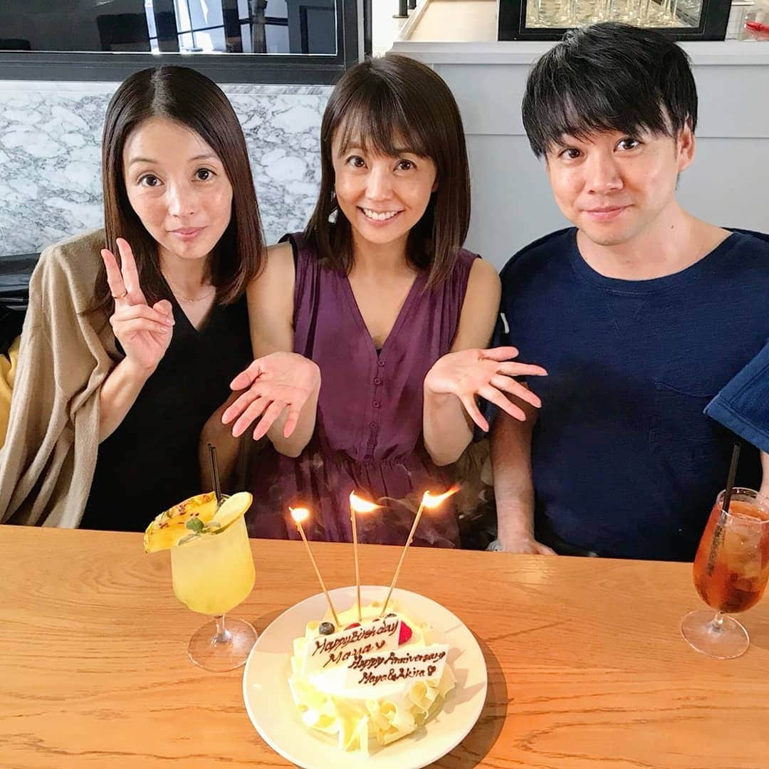 小林麻耶さんのインスタグラム写真 - (小林麻耶Instagram)「お誕生日&結婚一周年記念🎂 . 小学校のお友達がお祝いしてくれました💖 会うとホッとします。 一気に空気が小学生の時に✨ . #mhouse」8月5日 17時46分 - maya712star9