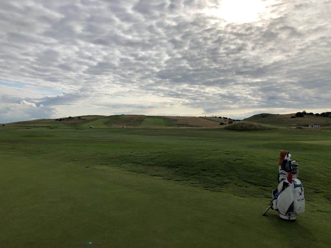 チェ・ナヨンさんのインスタグラム写真 - (チェ・ナヨンInstagram)「Thank you for letting us to play this amazing golf course two  days ago in North Berwick !!! @gullanegolfclub1882 really enjoyed!!! #preesh」8月5日 18時25分 - nychoi87