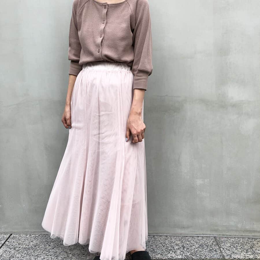 flower OFFICIAL WEB STOREさんのインスタグラム写真 - (flower OFFICIAL WEB STOREInstagram)「coordinate...❤️ . ✔️button thermal top ☞【3060319】キーワード検索可能🔍💕 ✔️lady mood tulle skirt ☞【305140303】キーワード検索可能🔍💕 …… 商品について等お気軽にコメント下さい＊ #flower #flowerwebshop #webshop  #通販サイト #ネットショッピング  #レディースファッション #love #girl #style #fashion #coordinat #shopping #tokyo  #tulle #skirt #チュール #スカート #チュールスカート #thermal #サーマル #pink #ピンク」8月5日 18時28分 - flower_web