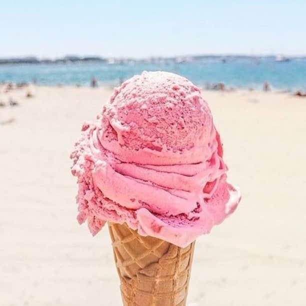 のインスタグラム：「Happy Monday 🍨✨ #ボヌール な1日をお過ごしください😎  #dianebonheur #ダイアンボヌール #シャンプー #ヘアケア #ダメージケア #ヘアオイル #オーガニック #haircare #happy #ダイアン #幸せ #ボヌールですね #organic #ノンシリコン #自分へのご褒美 #happymonday 📸 @pinterest」