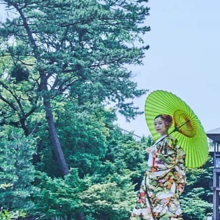 ガーデンレストラン徳川園さんのインスタグラム写真 - (ガーデンレストラン徳川園Instagram)「💍 スペシャルブライダルフェアのご案内 ・ 8/10（土）〜18(日) 9:00/13:30/15:00 ・ 徳川園限定8大特典付き スペシャルブライダルフェア を開催致します。 ・ ・ ・ 尾張徳川家300年の歴史と伝統 四季折々の季節を感じることが 出来る広大な日本庭園 ・ 大切な人と過ごす 大切な時間 徳川園のおもてなしのカタチを 感じられる1日です。 ・ ・ ・ 他のお写真は下記アカウントより  @tokugawaen_wedding_location ▶︎徳川園ロケーションaccount  @tokugawaen_wedding_wastyle ▶︎和装スタイルaccount  @tokugawaen_wedding_report ▶︎ウエディングレポートaccount * ****************** ウエディングのお問い合わせは プロフィール欄のURL公式HPからどうぞ🎵 Heritage Bridal Collection ガーデンレストラン徳川園 http://www.heritage.jp/tokugawaen/☎︎0120-677-875」8月5日 19時05分 - tokugawaen_wedding