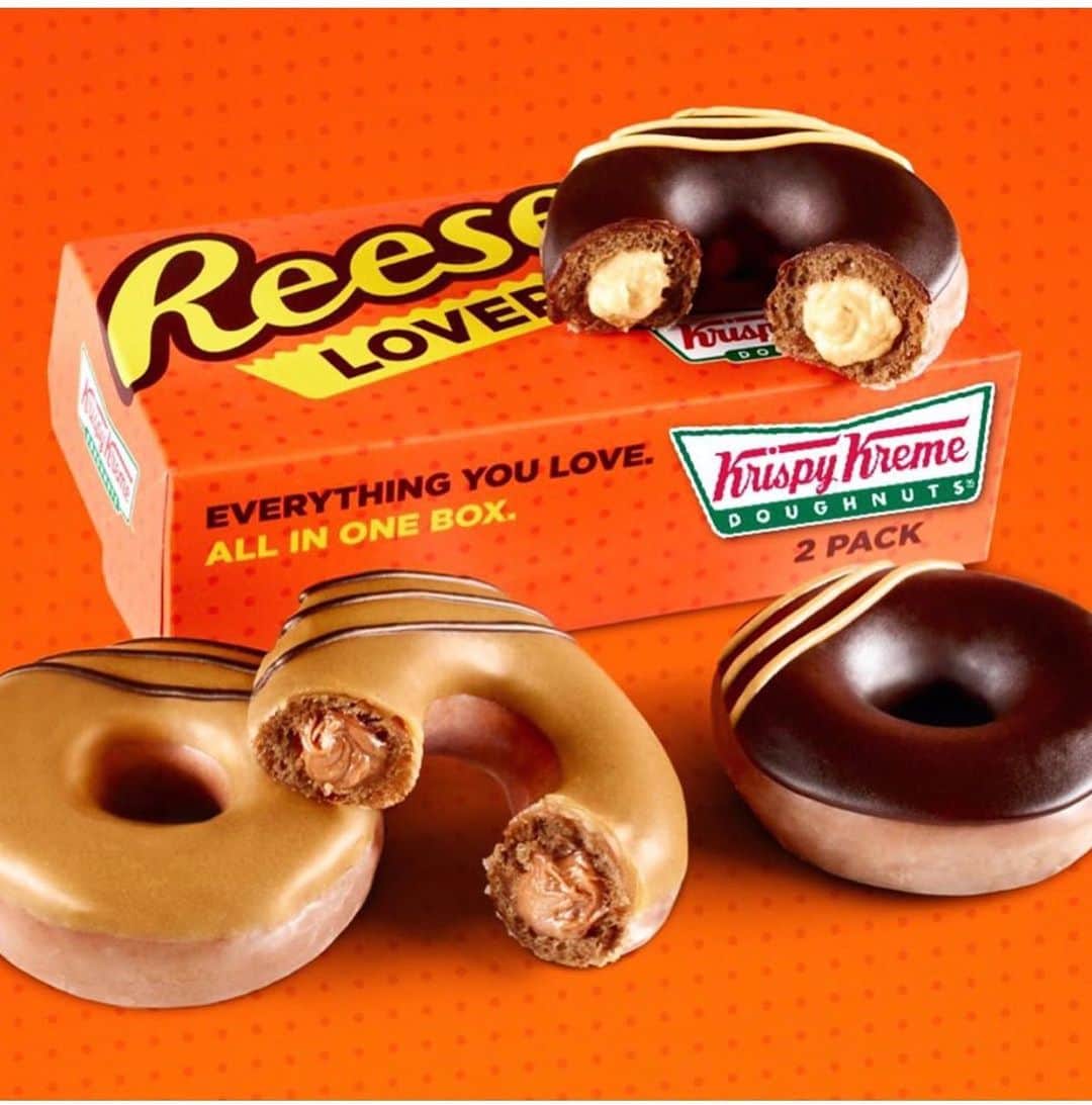 ブレッキン・メイヤーのインスタグラム：「Someone stole my dream journal and is making it a reality! @reeses, what else haven’t you told me!?!? Where!? How!?」