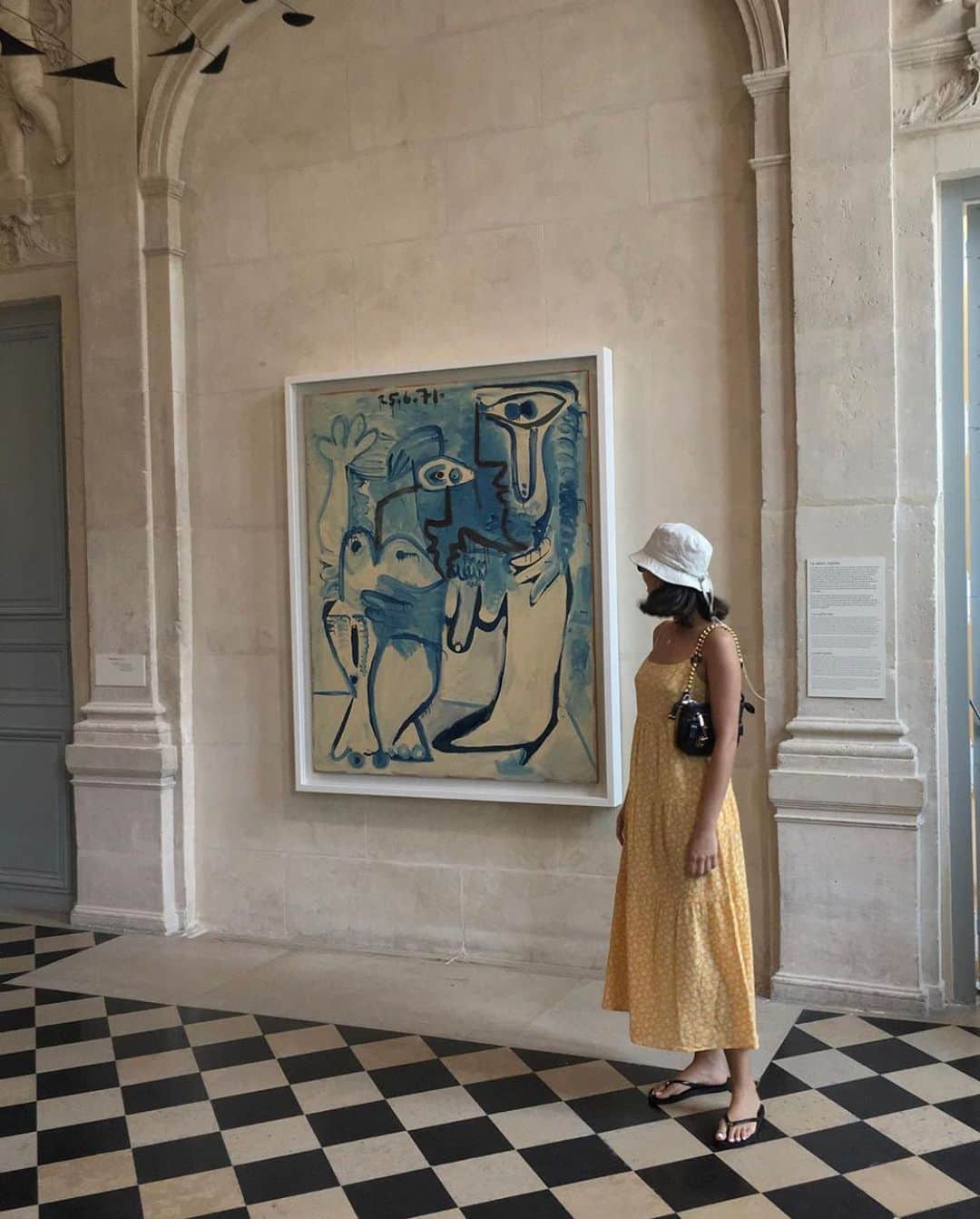 Reformationさんのインスタグラム写真 - (ReformationInstagram)「The Ozark Dress looks good next to a Picasso if you happen to be near one.」8月6日 4時59分 - reformation
