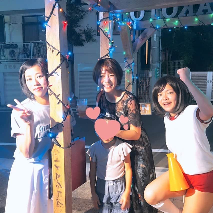 千葉あやさんのインスタグラム写真 - (千葉あやInstagram)「. シンディーさん、お誕生日おめでとうございます🎂🎊 . 娘の習い事のため、遅れてのお祝い参戦となりましたが、 おめでとうございます✨ . エンディングでZARDを歌わせて頂きました☺️ . . #シンディー #ものまね #バースデーライブ #坂本彩 #まちゅ」8月5日 20時53分 - aya_sakaya56