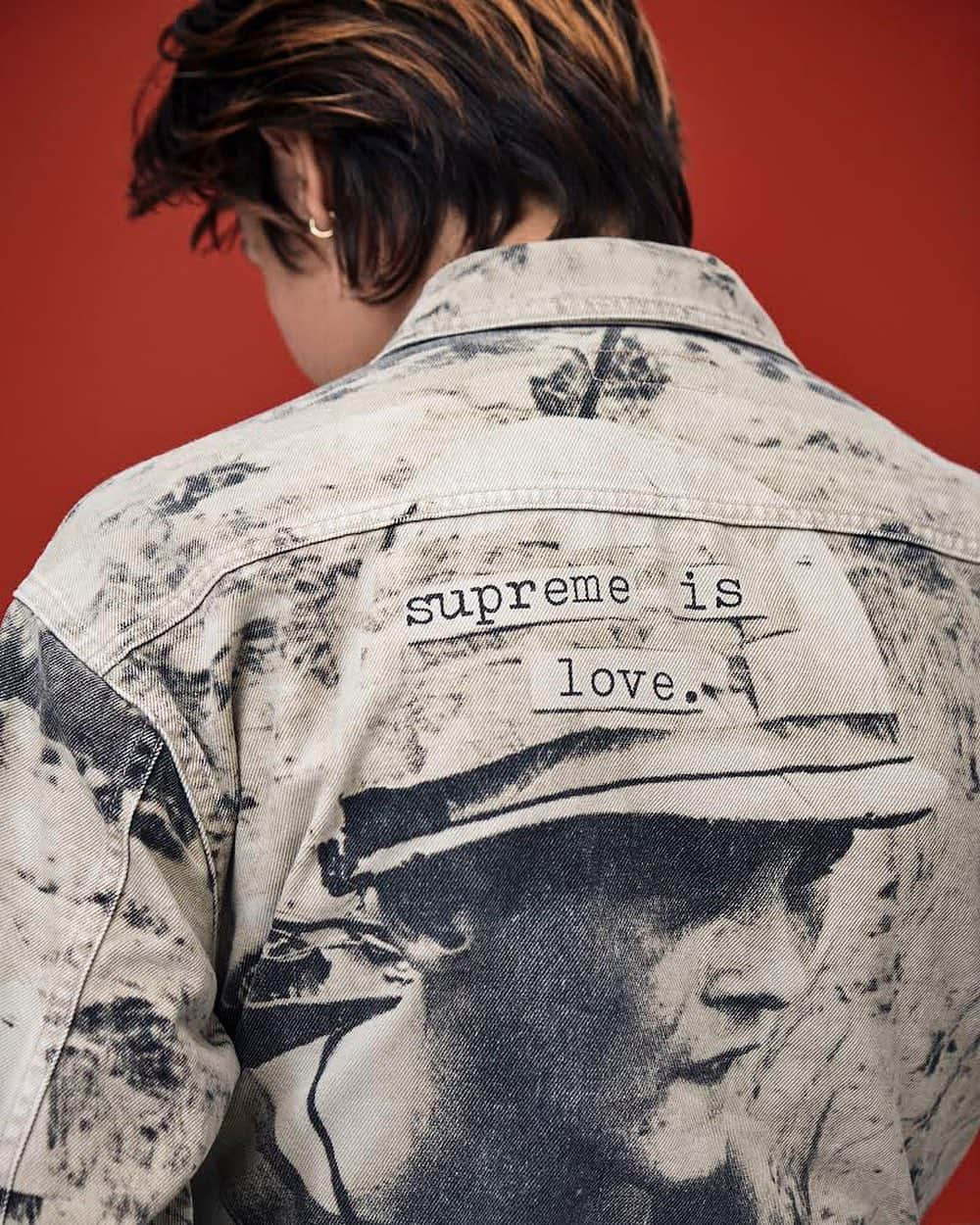 シュプリームさんのインスタグラム写真 - (シュプリームInstagram)「New Fall/Winter 2019 collection coming soon.」8月5日 21時00分 - supremenewyork