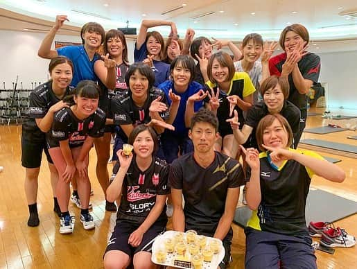 金杉由香さんのインスタグラム写真 - (金杉由香Instagram)「こうだいさんHappybirthday!!! 今日はイケメンコーチ...🤭笑 の誕生日でした！  一緒に走り込みしてくれる コーチ🏃 ランニングペアなのです😎  #誕生日#ヴィクトリーナ姫路#ランニング#ペア」8月5日 21時01分 - kanasugiyuka