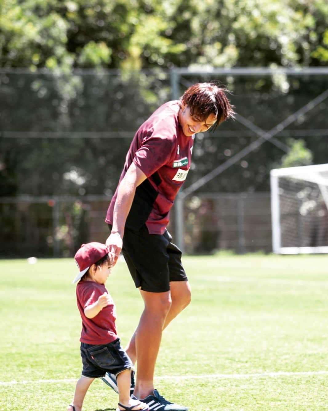 大崎玲央のインスタグラム：「😎👍🏽👨‍👦」