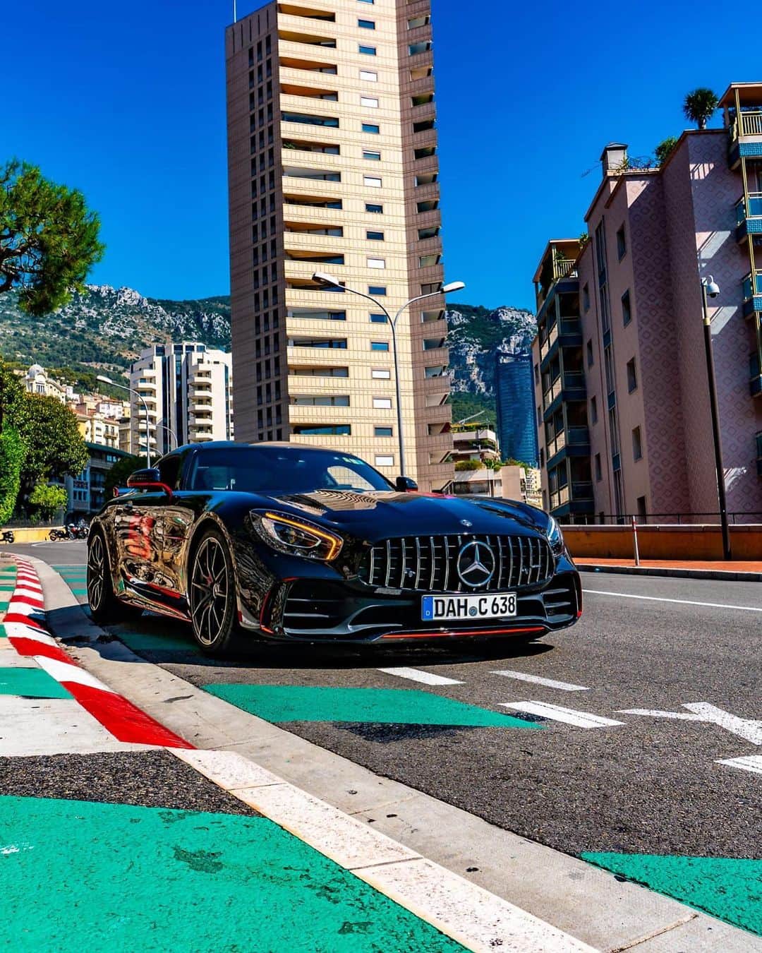 CarsWithoutLimitsさんのインスタグラム写真 - (CarsWithoutLimitsInstagram)「Follow family member @der_zuckermann 💪🏻 #carswithoutlimits #amggtr #derzuckermann」8月5日 21時09分 - carswithoutlimits