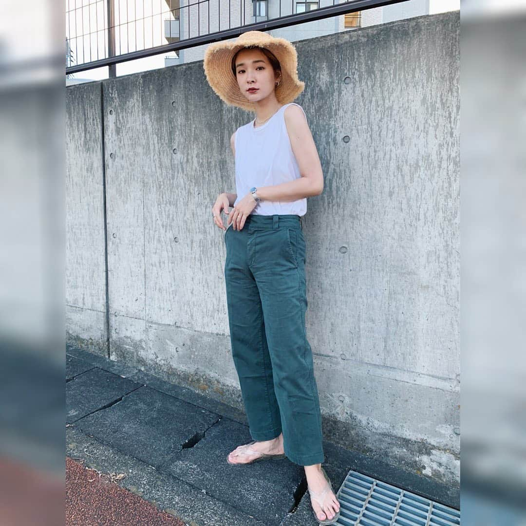 清水せれなさんのインスタグラム写真 - (清水せれなInstagram)「@gap_jp﻿ GAP KHAKIのチノ、履きやすいし合わせやすくて﻿ とてもよい❣️これからめっちゃ着る予感。﻿ ﻿ ﻿ #ギャップカーキ#チノ#pr﻿ #裸足じゃないよ #serena0927_fashion」8月5日 21時34分 - serena0927_