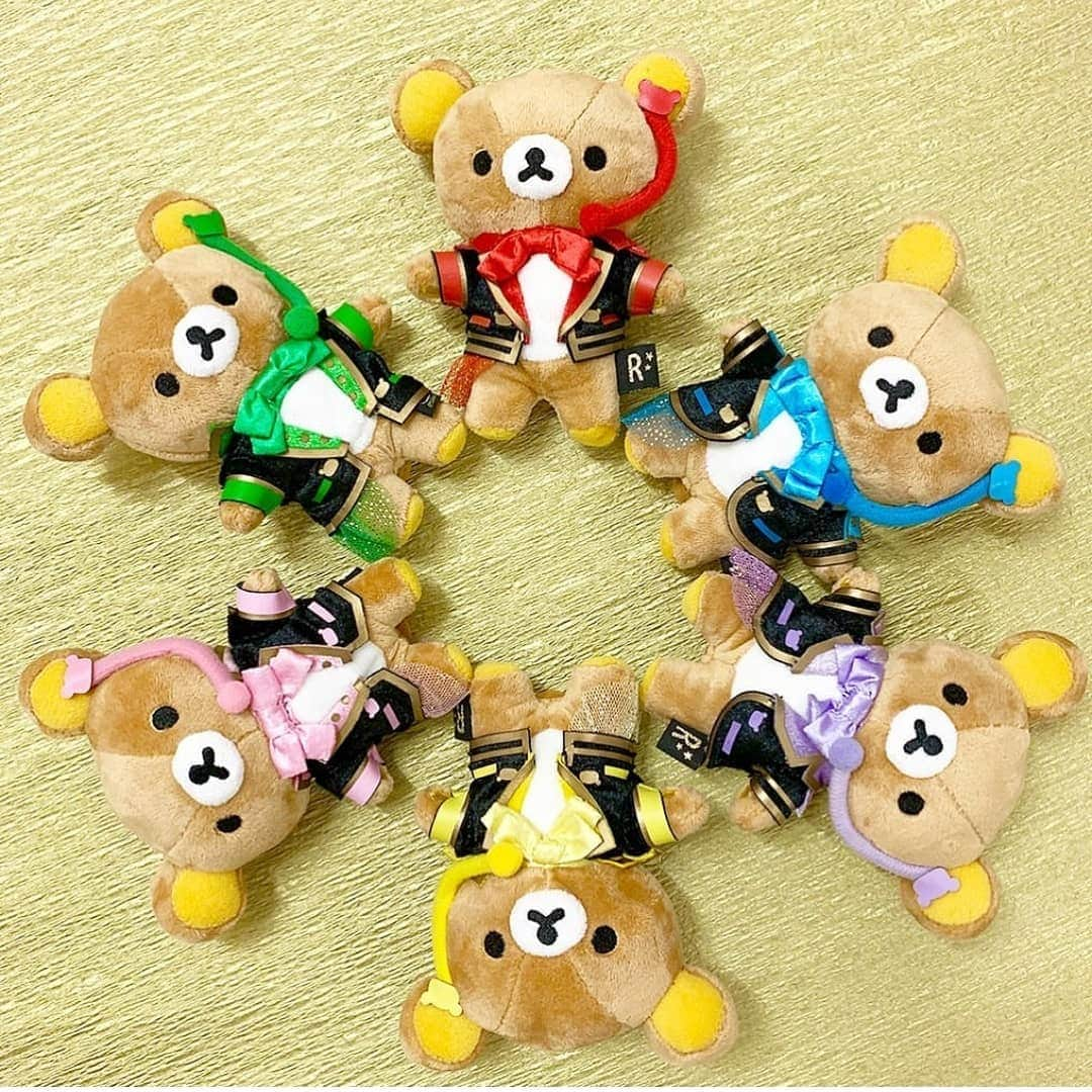 Rilakkuma US（リラックマ）さんのインスタグラム写真 - (Rilakkuma US（リラックマ）Instagram)「Rilakkuma is back with exciting glitter outfits! We love the matching headsets, too! Which is your favorite color? . . . #rilakkumaus #Rilakkuma #sanx #kawaii #plush #japan #リラックマ #サンエックス」8月5日 22時24分 - rilakkumaus