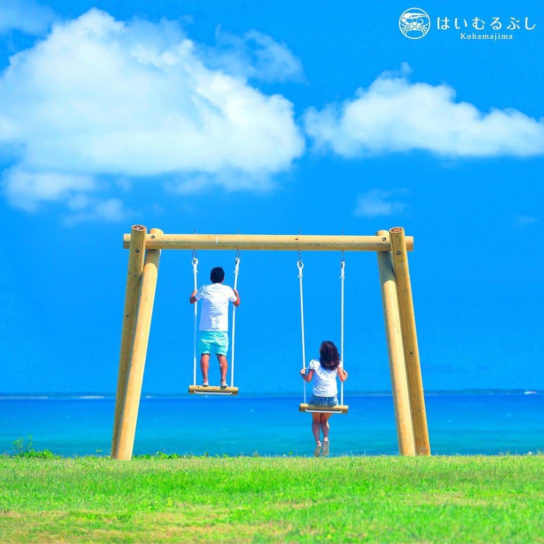 HAIMURUBUSHI はいむるぶしさんのインスタグラム写真 - (HAIMURUBUSHI はいむるぶしInstagram)「はいむるぶしビーチからの絶景を眺めながらブランコで海風を感じる島時間。離島の夏休みをお楽しみください。 #沖縄 #八重山諸島 #小浜島 #リゾート #ホテル #ブランコ #はいむるぶし #ビーチ #japan #okinawa #yaeyamaislands #kohamaisland #beach #resort #hotel #swing #haimurubushi」8月5日 22時24分 - haimurubushi_resorts