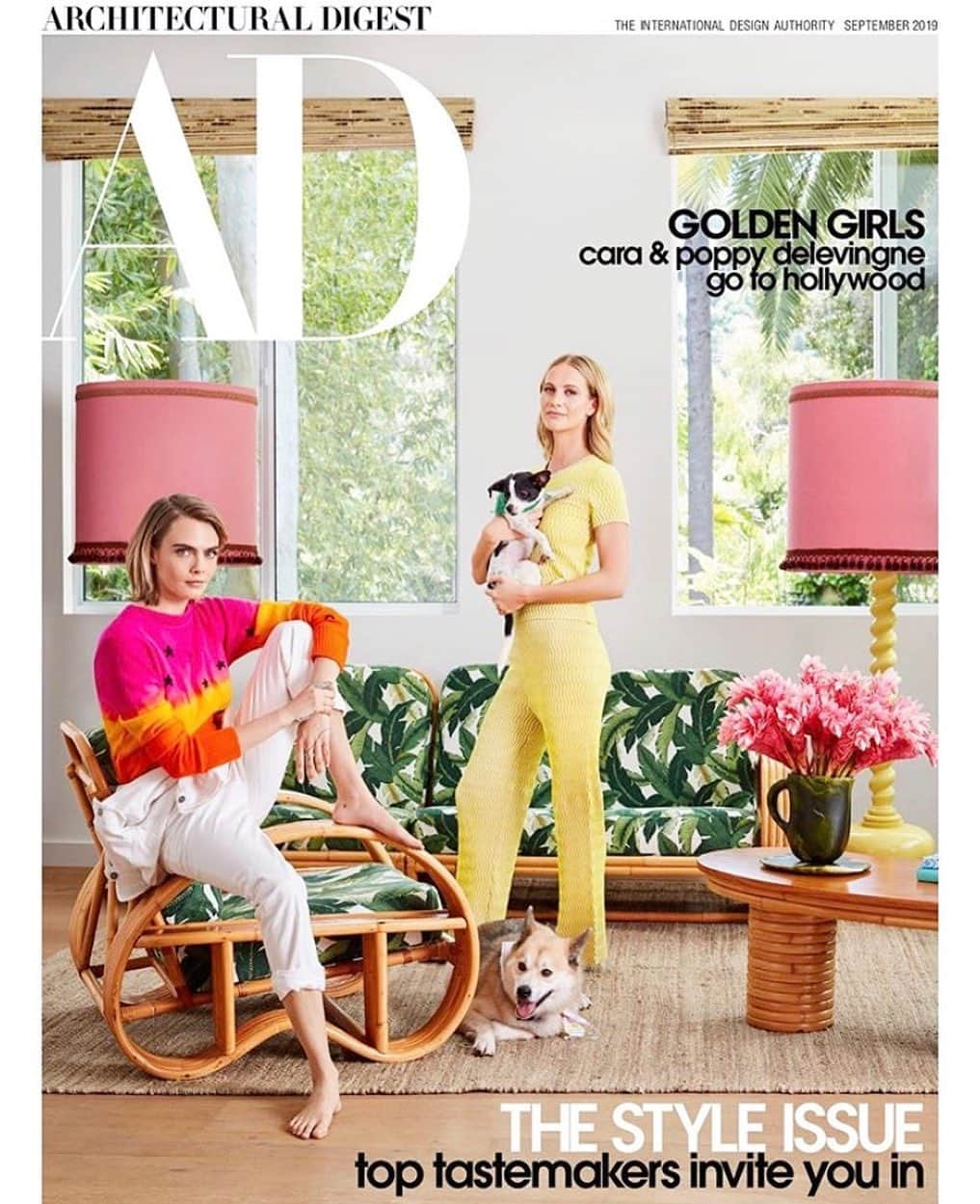 ポピー・デルヴィーニュさんのインスタグラム写真 - (ポピー・デルヴィーニュInstagram)「WOOOPdeDOOO 💫 Our cover story for @archdigest #SeptemberIssue is OUT & we couldn’t be happier @caradelevingne  I’ve admired you & this magazine for SUCH a long time @amyastley Thank you for making this dream a reality 🌴💛🌴 (Link in Bio for the full sorority, sister story)  Text @mayer.rus 📸 @trevortondro  Architecture & design @nicologbini Landscaping @antonprack  Custom furniture @rey3design  Styling @lawrenhowell Make Up @katesynnottmakeup  Hair @bridgetbragerhair ✨ (Last shout out to the PUPS, Leo & Alfie, who MADE this story & kept their peeing on the carpet to a bare minimum that day 🤩)」8月5日 22時40分 - poppydelevingne