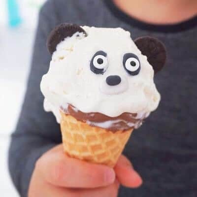 OREOさんのインスタグラム写真 - (OREOInstagram)「This makes us smile from ear to ear! What’s your favorite way to decorate your ice cream? 🍦📸: @majanilson」8月5日 23時05分 - oreo