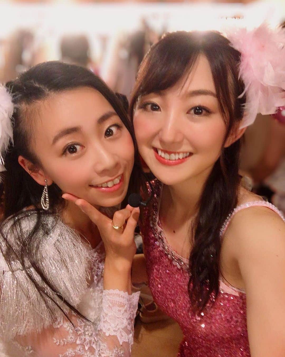 尻無浜冴美さんのインスタグラム写真 - (尻無浜冴美Instagram)「公演で2ショットもたっくさん撮ったの😆💗﻿ 1曲目のサタパーから出る5人と♪﻿ ﻿ 真っ暗な中幕が開いて、客席に背中を向けた状態で始まるサタパーは、1曲目のプレッシャーも凄いと思うし﻿ マイクスタンドを使ってのパフォーマンスは繊細でいっつも凄いな〜って憧れの眼差しなの😌✨✨﻿ ﻿ マイクの前に立つ姿も、すっとしてて美しい💖﻿ ﻿ ﻿ #saturdaynightparty #1曲目 #m1﻿ #サタデーナイトパーティー  #サタパー  #芹那  #大河内美紗  #三ツ井裕美  #穐田和恵  #畠山智妃  #sdn48 #48グループ ﻿ #誘惑のガーター #akb劇場 #秋葉原 #akihabara ﻿ #アイドル #idol ﻿ #japanesegirl ﻿ #誘惑のガーター公演 ﻿ #SDN48結成10年記念誘惑のガーターSP公演﻿ #結成10年記念公演﻿ #オサレカンパニー」8月5日 23時08分 - saemi_shinahama