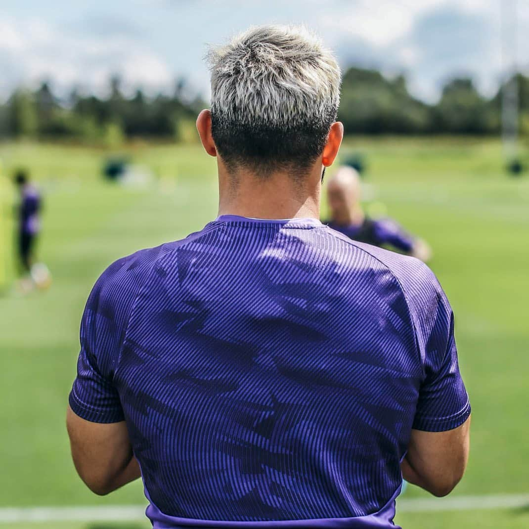 マンチェスター・シティFCさんのインスタグラム写真 - (マンチェスター・シティFCInstagram)「Back at it ⚽️⁣ ⁣ #mancity」8月5日 23時10分 - mancity