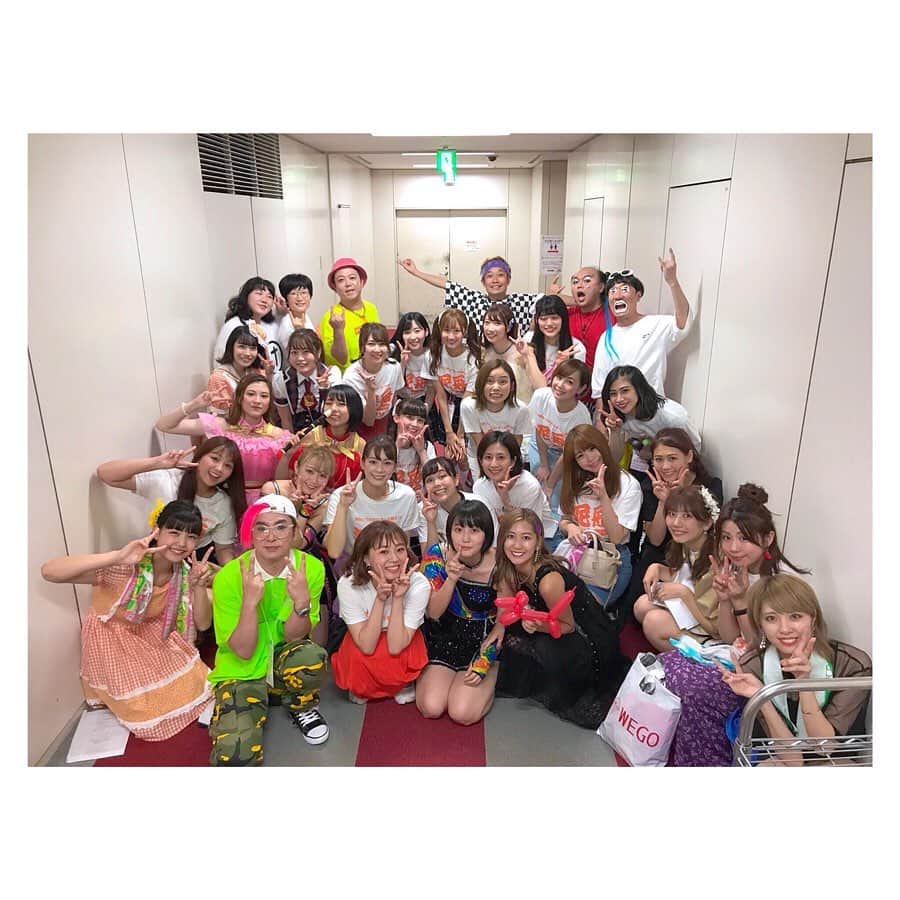 酒井瞳さんのインスタグラム写真 - (酒井瞳Instagram)「今年の #TIF も沢山の人達と楽しい時間を過ごしたよぉーーー！！！ いっぱい喋って、いっぱい笑った！ #アイドル #idol #スナックうめこ #メンテナンス #はまぐちコントサークル #アームレスリング」8月5日 23時33分 - s.sakaihitomi