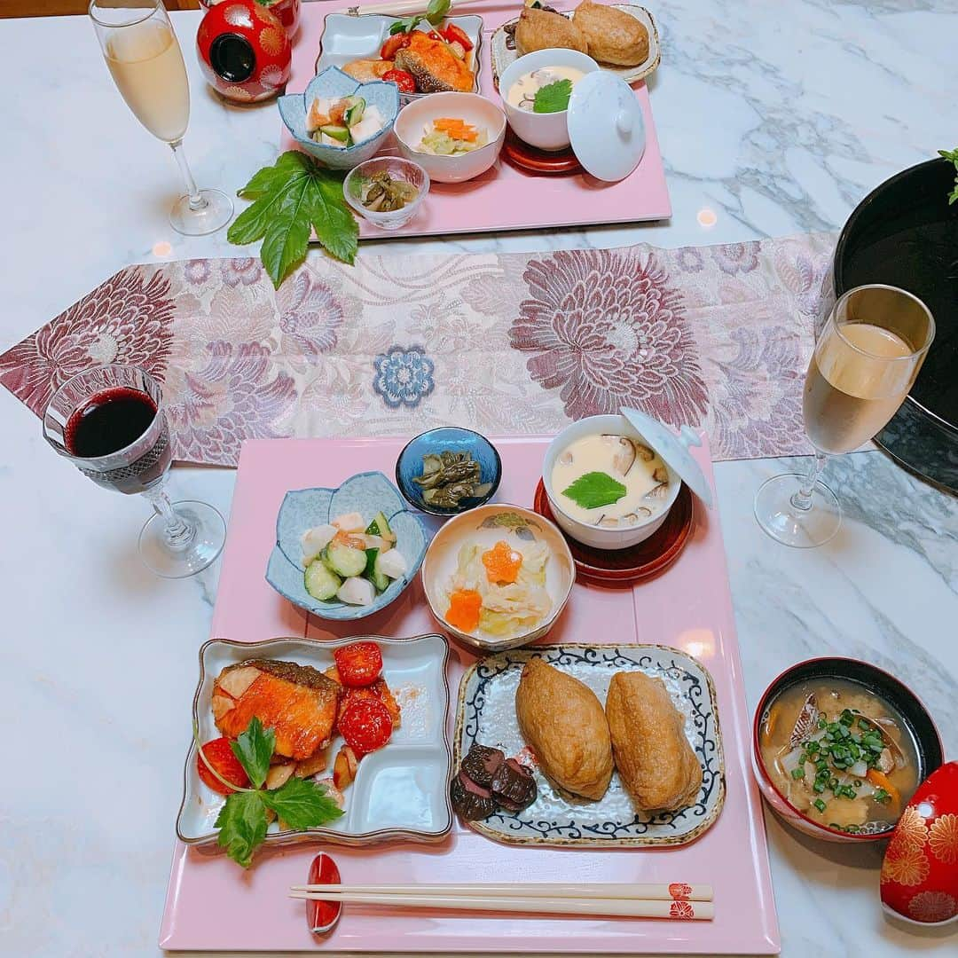 武田るいさんのインスタグラム写真 - (武田るいInstagram)「生夏先生👩‍🏫の和食Lesson🐟🍚✨ 彩り鮮やか〜❣️どれも簡単にできるものだったのでおうちでも作れるごはん👸💓 優梨たんと三人でわいわい楽しすぎた😂 大さじ③杯を③歳！！とか言ってしまい優梨たんのツボにハマってしまうという自体発生…😂平和…😂 今日もたくさんありがと〜う✌︎またお願いします🥰happiness✌︎♡ #お料理 #cook #簡単ごはん #dinner #和食」8月5日 23時57分 - rui_1002