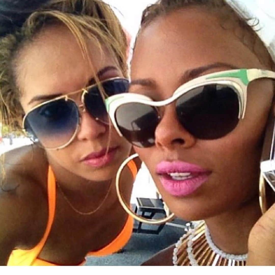 エヴァ・マルセルさんのインスタグラム写真 - (エヴァ・マルセルInstagram)「In honor of #nationalsisterday my god given sister by love not biology #missingmoseley Steph💫 my angel, forever bestie RIH HazelStar」8月6日 6時01分 - evamarcille