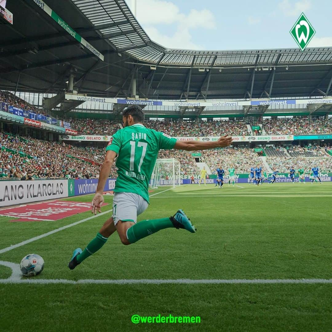 ヴェルダー・ブレーメンさんのインスタグラム写真 - (ヴェルダー・ブレーメンInstagram)「Endlich wieder im Wohnzimmer.🏟️💚 _______ #werder #bremen #svw #wohninvestWESERSTADION #Sahin #Heimspiel #Osterdeich #Ostkurve」8月6日 0時41分 - werderbremen