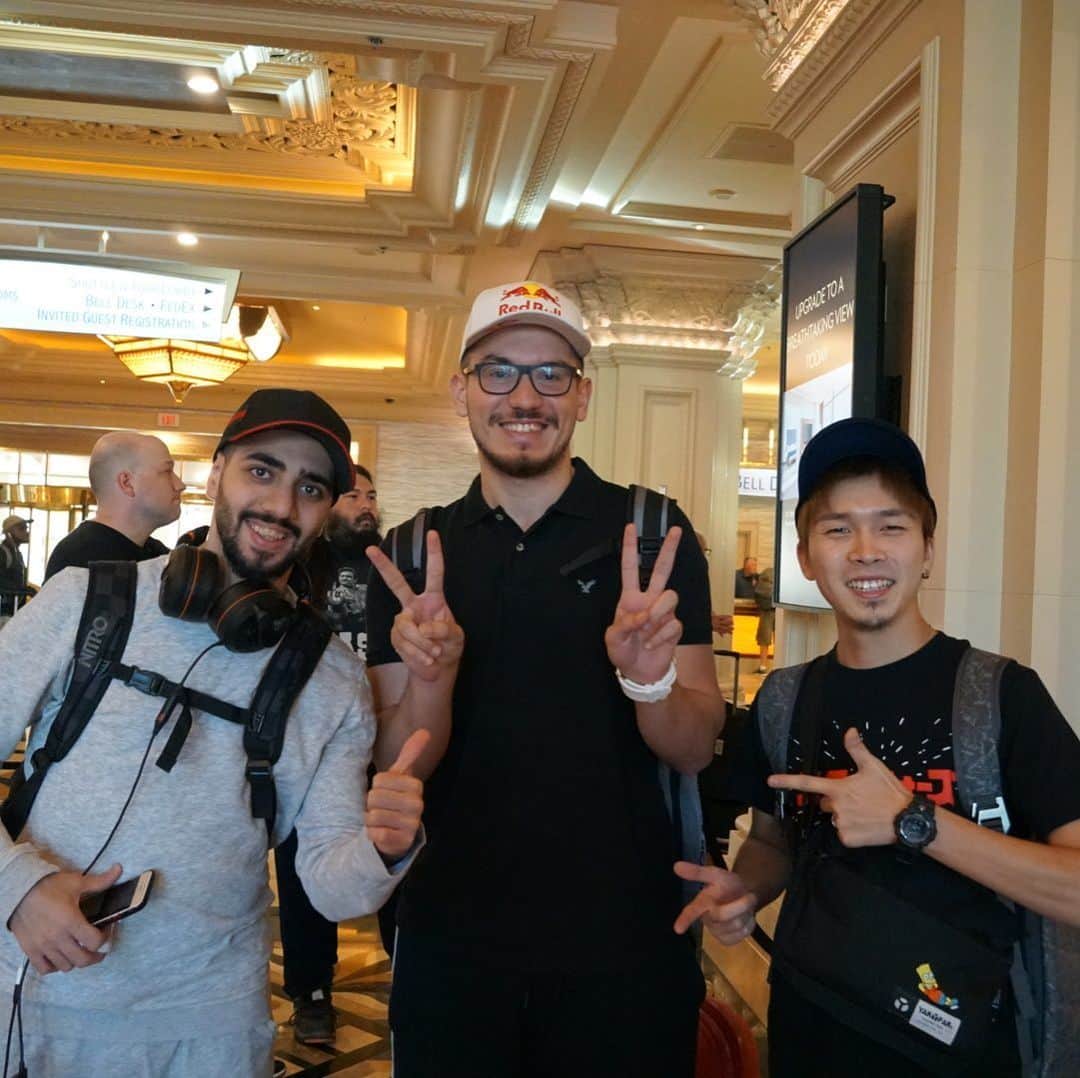 gachikunのインスタグラム：「.﻿ ﻿ GG Adel:)﻿ ﻿ #EVO2019#EVO#redbull#redbullathlete」