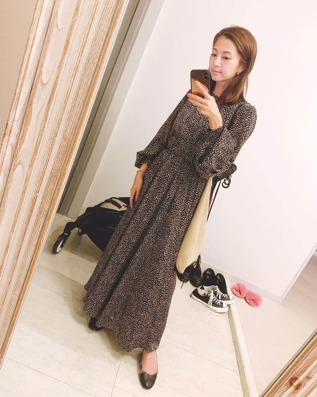 のインスタグラム：「N.O.R.Cのワンピ着て、家族＆友人とごはん✨工藤シェフのビストロ、イルドレへお邪魔してきました😊✨久々にお会い出来ましたが、相変わらずHappyで、smileで、元気をくれる工藤さん⭐️美味しいごはんと、息子へのお気遣いで、楽しい夜になりました❤️ 稚鮎のフリットふわふわ美味しかった✨ . . . #instagood #dinner #onepeace #norc  #bag #ninaricci #shoes #chloe #イルドレ #thanks #工藤シェフ」