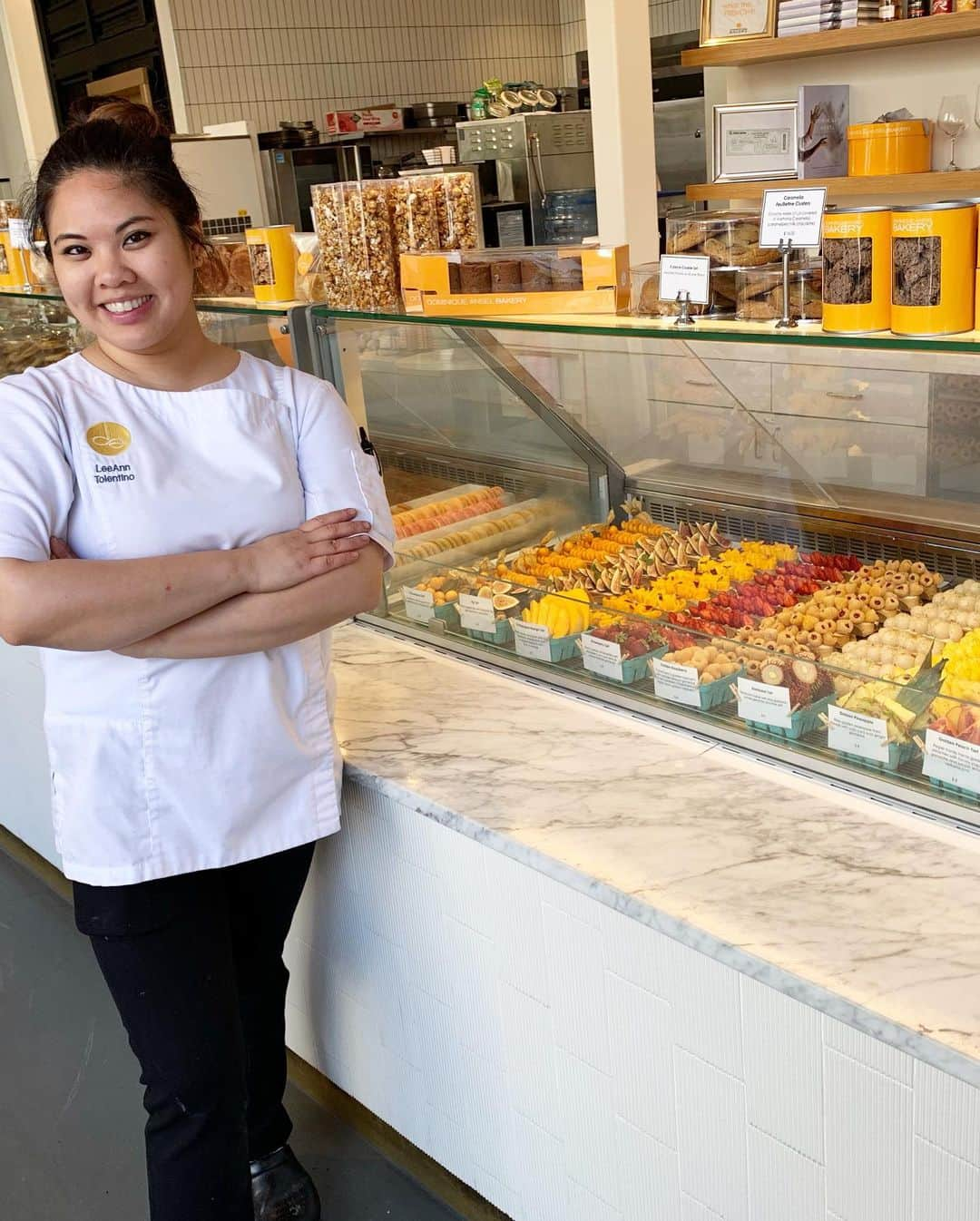 DOMINIQUE ANSEL BAKERYさんのインスタグラム写真 - (DOMINIQUE ANSEL BAKERYInstagram)「Day 1 of Summer Marché at @dominiqueansella. 11 beautiful fruits tarts with the very best summer fruits from local California farms and from around the world. Well done, @leeannderthal and Team LA! #SummerMarche 🍊🍎🍑🍉🍓🥥🍒🥭🍈」8月6日 1時50分 - dominiqueansel