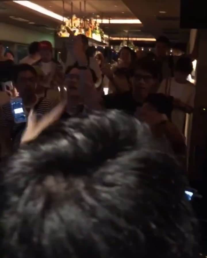 西野翔のインスタグラム：「原宿ではメニマニをかけると花火が上がる  #ヲルタ #アニソンクラブイベント #DJ #オタク #otaku #animesong」