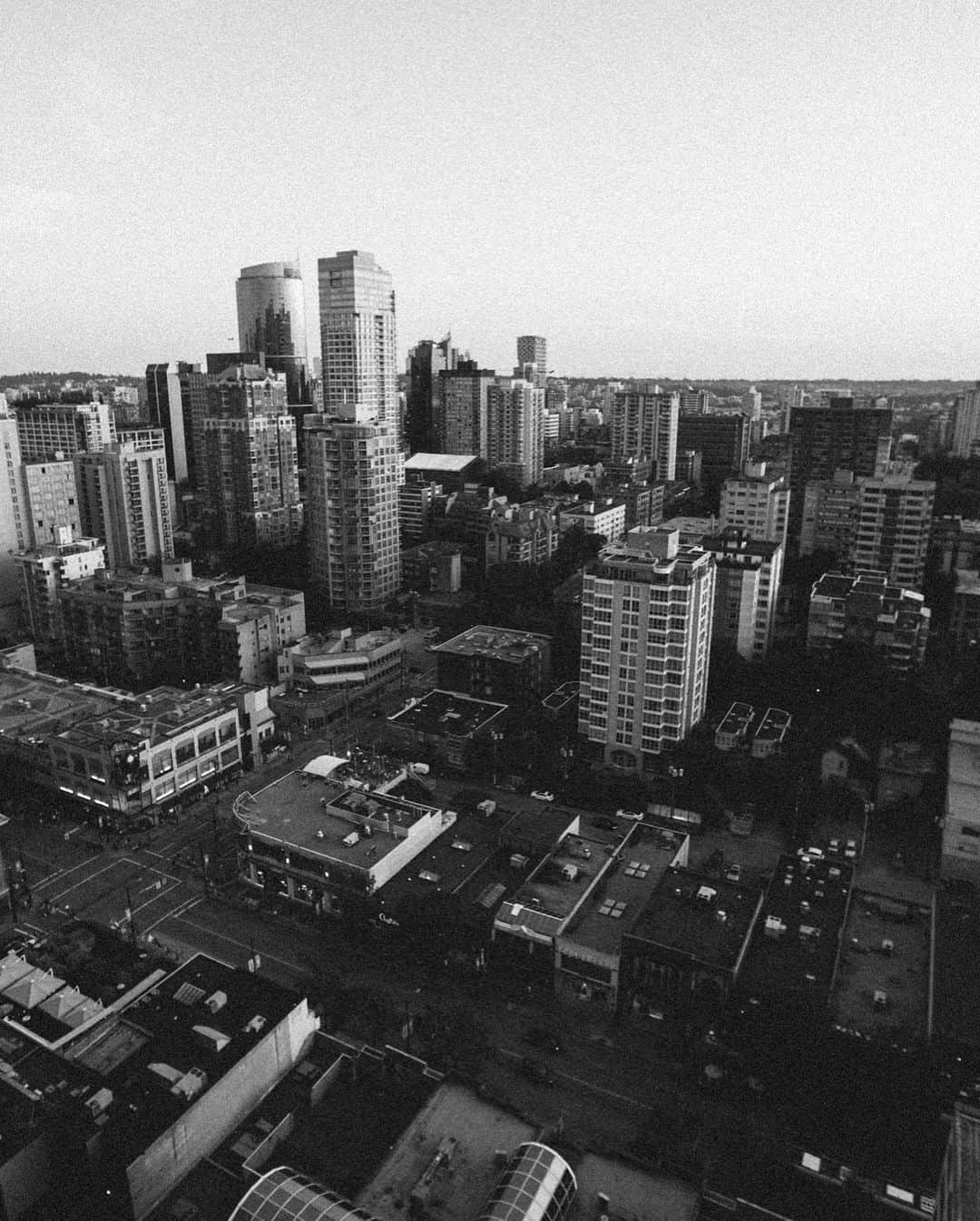 Shepard Faireyさんのインスタグラム写真 - (Shepard FaireyInstagram)「Day 2 in #Vancouver - Making good progress.  The opening reception for "Facing the Giant: Three Decades of Dissent" with @burrardarts is on August 8th from 7pm - 11pm at BAF Gallery, 258 East 1st Avenue. Visit the link in bio for more details.  #FACINGTHEGIANT #Vancouver #obey #obeygiant #shepardfairey #30thanniversary 📷 @jonathanfurlong」8月6日 2時34分 - obeygiant