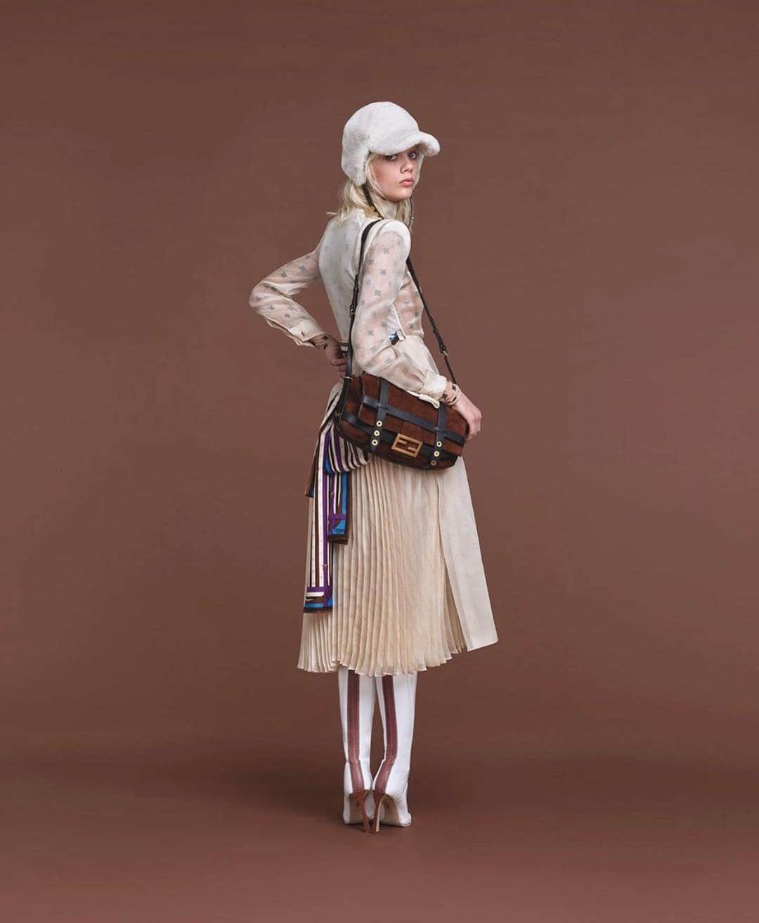 マリヤン・ジョンクマンのインスタグラム：「@fendi 🐱💓💓💓💓💓」