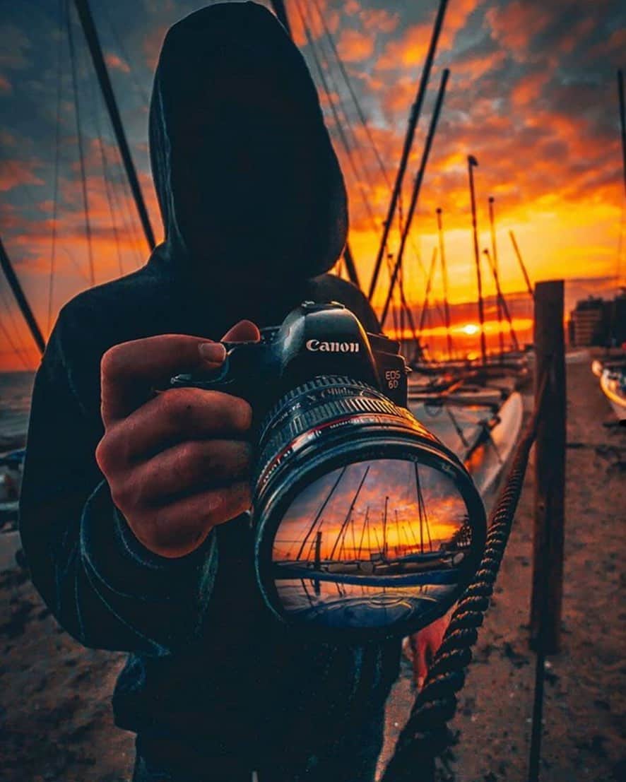 Canon Photographyさんのインスタグラム写真 - (Canon PhotographyInstagram)「What sort of photographer are you? So many different people behind different photos. What a beautiful shot!  Photography | @jordi.koalitic  Barcelona, Spain  #canon_photos #canoncamera #canon #sunset #sunsetlover #photographersofinstagram #canonphotography」8月6日 2時45分 - cpcollectives