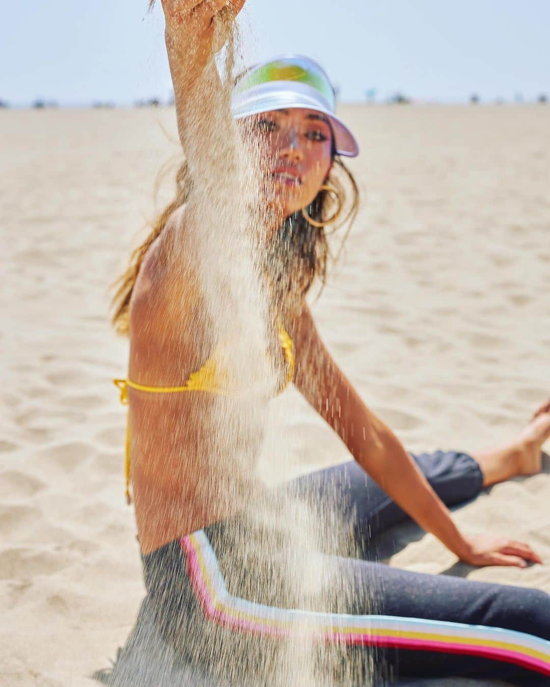 ブルーライフのインスタグラム：「🌈🌈🌈 beached 🌈🌈🌈」