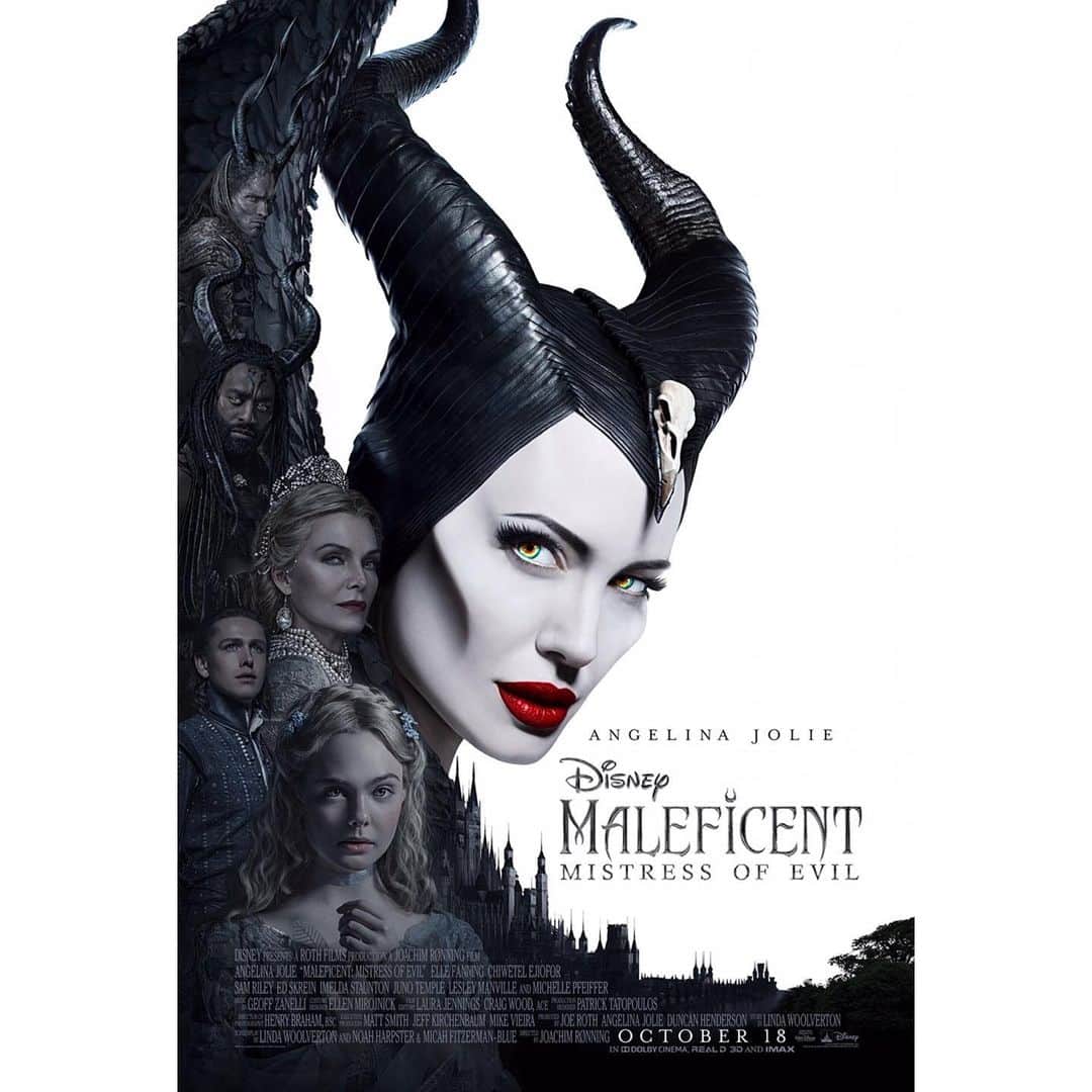 エル・ファニングさんのインスタグラム写真 - (エル・ファニングInstagram)「New poster for Disney’s #Maleficent: Mistress of Evil. In theaters October 18th!!!! #cheekbonespoppin」8月6日 3時17分 - ellefanning