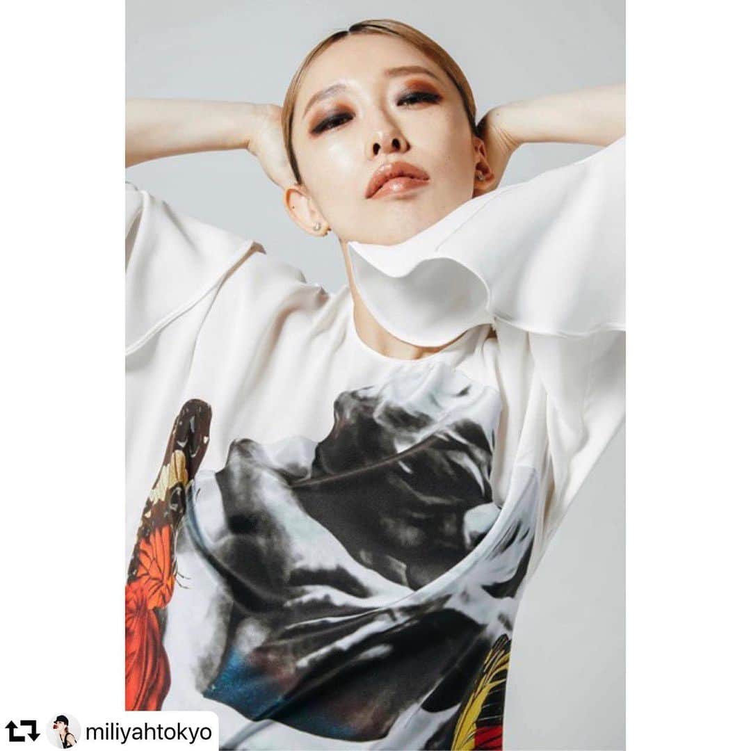 西村哲也のインスタグラム：「@miliyahtokyo おめでとう Thank you @voguejapan  Photo @photoby217  Styled by me」