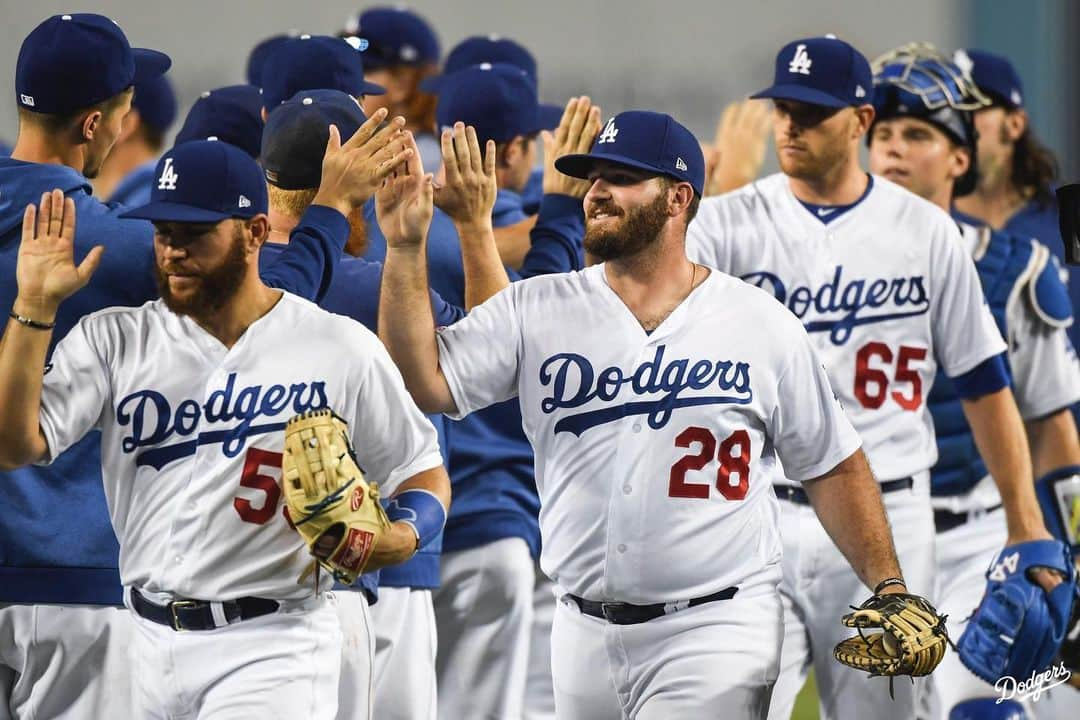 Los Angeles Dodgersさんのインスタグラム写真 - (Los Angeles DodgersInstagram)「Send 🖐 please.」8月6日 14時42分 - dodgers