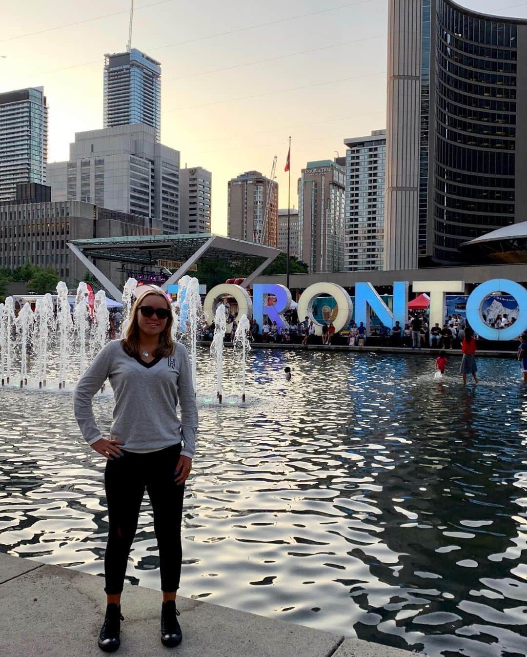 ソフィア・ケニンさんのインスタグラム写真 - (ソフィア・ケニンInstagram)「Love the vibes of Toronto 🇨🇦!!! 🌎💥」8月6日 7時28分 - sofia.kenin