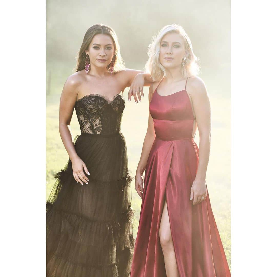 Maddie & Taeさんのインスタグラム写真 - (Maddie & TaeInstagram)「A true best friend always has your back. 💔 8/8」8月6日 8時21分 - maddieandtae