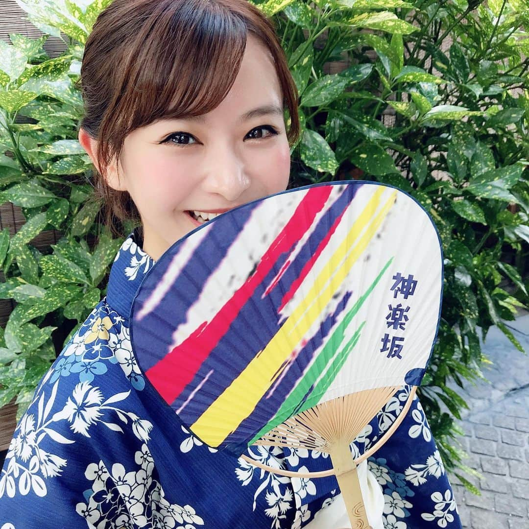 中庄司愛希さんのインスタグラム写真 - (中庄司愛希Instagram)「神楽坂の路地裏を浴衣でお散歩👘💕 古風な建物や石畳、浴衣が似合う風情ある場所がたくさん🙌 去年、withの浴衣撮影でも神楽坂の路地裏で撮影💓 #スワイプ  #浴衣 #ゆかた #お出かけ #浴衣イベント #浴衣でお出かけ #ゴルフ女子 #ゴルフ #浴衣ヘアアレンジ #浴衣女子 #浴衣ヘア #浴衣デート #夏祭り #花火大会 #japanesegirl #yukata #神楽坂 #路地裏 #兵庫横丁 #芸者小道 #撮影スポット」8月6日 8時26分 - aki_nakashoji_golf