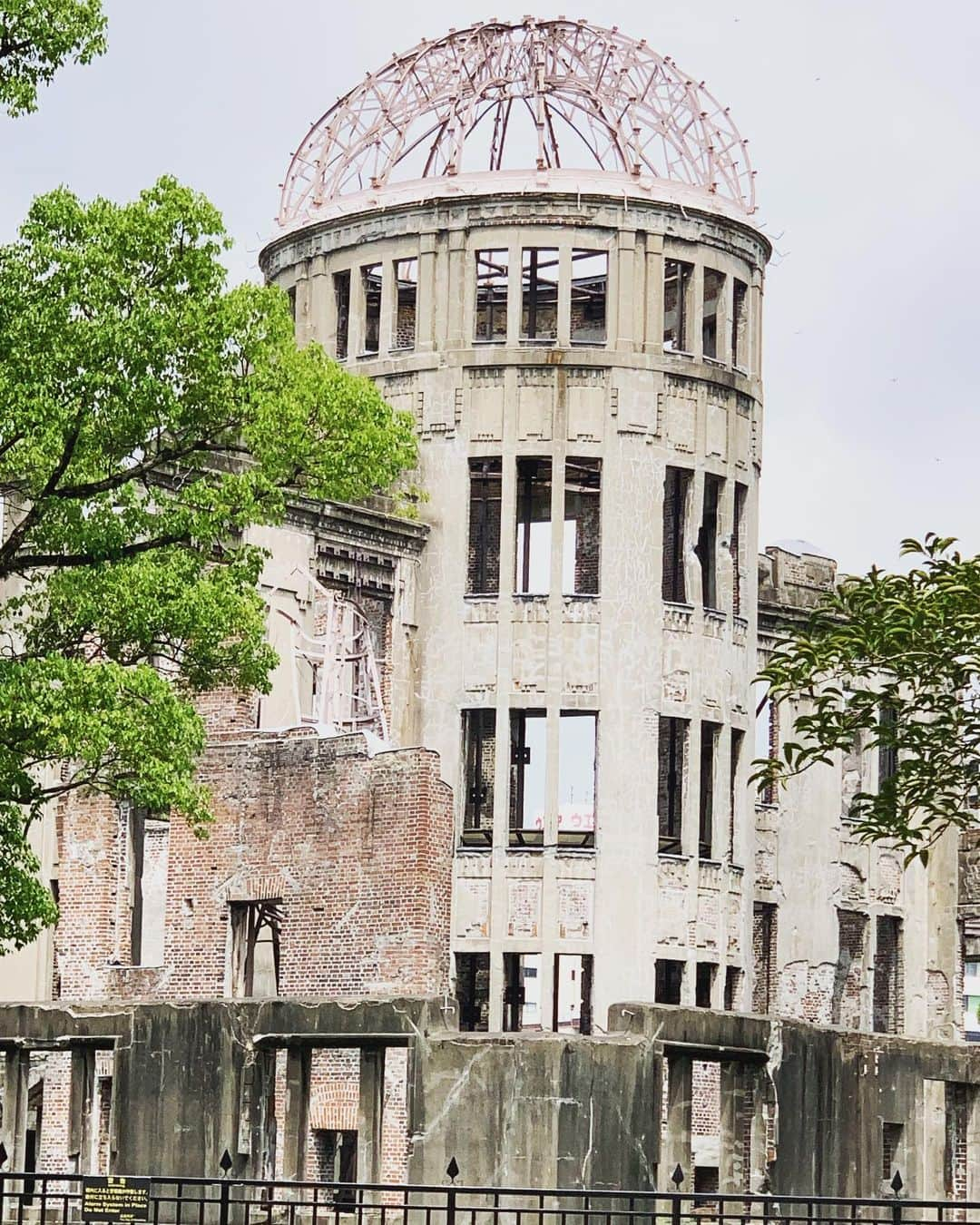 井浦新さんのインスタグラム写真 - (井浦新Instagram)「平和を祈ります」8月6日 8時42分 - el_arata_nest