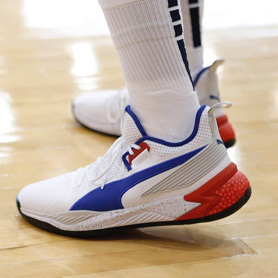 NBAさんのインスタグラム写真 - (NBAInstagram)「Who had your fave #NBAKicks at @usabasketball #USABMNT practice in Las Vegas today??」8月6日 9時01分 - nba