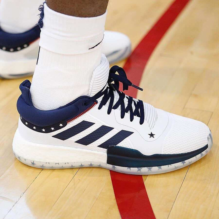 NBAさんのインスタグラム写真 - (NBAInstagram)「Who had your fave #NBAKicks at @usabasketball #USABMNT practice in Las Vegas today??」8月6日 9時01分 - nba