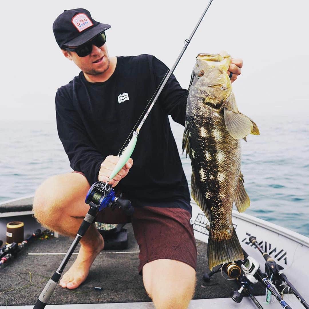 Electric_Fishingさんのインスタグラム写真 - (Electric_FishingInstagram)「@narantdesigns designs hanging with some of the Southern California locals. ⁣ ⁣ #ElectricSunglasses⁣ #PolarizedSunglasses⁣ #StyleThatPerforms⁣ #ElectricFishing」8月6日 9時13分 - electric_fishing