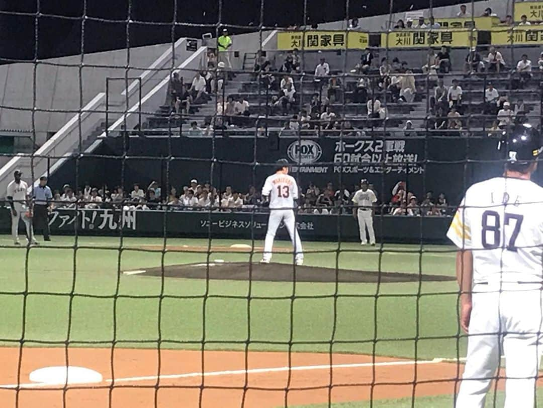 美沙さんのインスタグラム写真 - (美沙Instagram)「2019.07.28 久々のタマスタ筑後⚾️✨ . 推しメンが1軍だから今年は行ってなかったんだけど、2年ぶりの巨人戦ってことでみきちゃん親子と行って来たよ🐰🧡 . そしたらさ！！ 目の前に片岡さん😳 うそやん🤯ってなったわww とりあえず写真と動画撮りまくり！！ めちゃくちゃ好きやったけん行ってよかった〜🥺❤️ . ちょめ大好きなみきちゃんとりー。 ブルペン見に行ったり出待ちもしたよん😊❤️ . とにかく暑すぎて親達は限界でした😂ww . 楽しかったー🥰❤️ . #baseball #野球 #プロ野球 #野球女子 #⚾️ #タマスタ筑後 #タマスタ #筑後 #２軍 #読売ジャイアンツ #巨人 #giants #🐰 #福岡ソフトバンクホークス #hawks #🦅 #森福允彦 #ちょめ #片岡治大 #野球好きな人と繋がりたい」8月6日 9時24分 - misa0623r