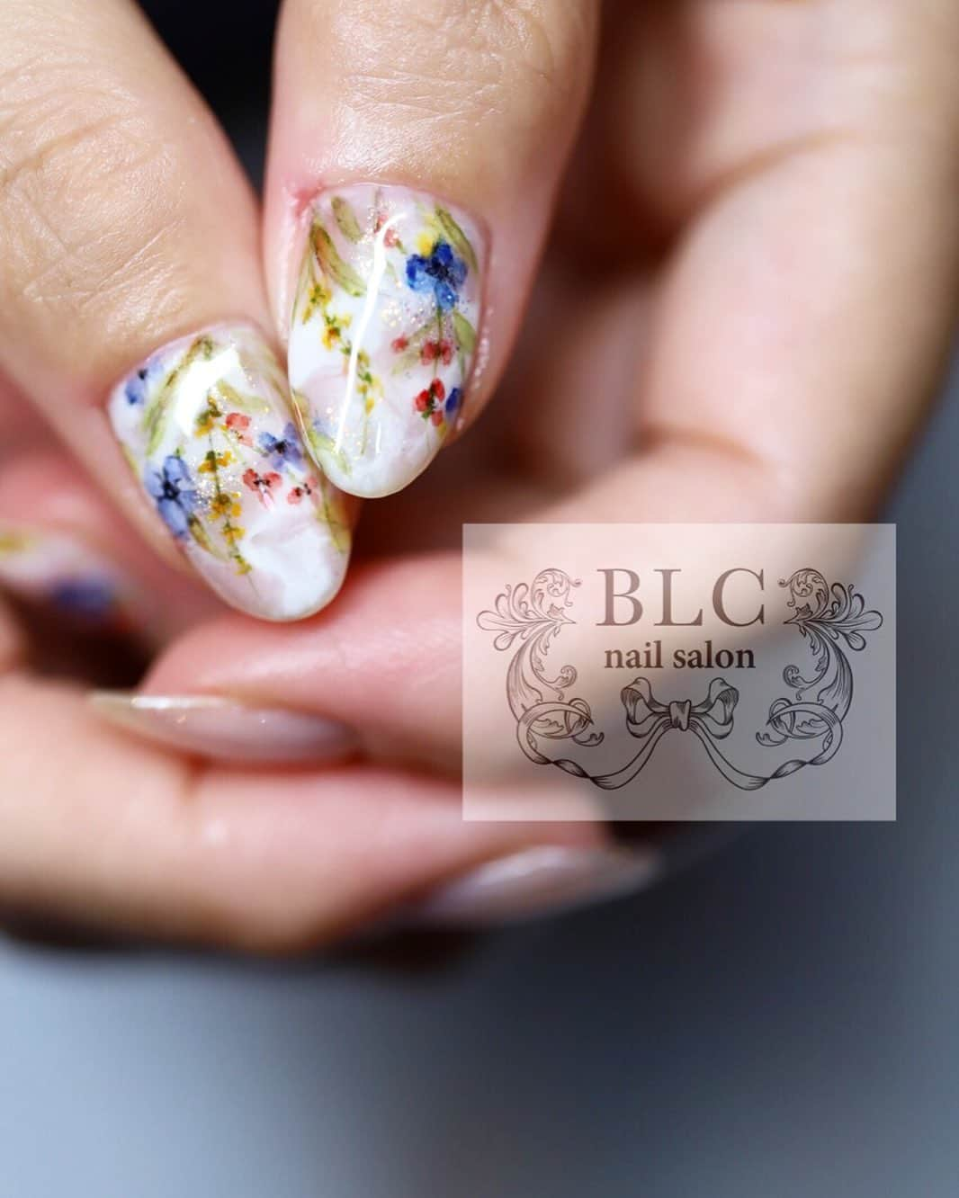 田辺さおりさんのインスタグラム写真 - (田辺さおりInstagram)「ボタニカル #BLCnail#blcnailsalon#nail#gelnail#manicure #instanails#nailart#美甲#指甲#네일#ジェルネイル#ネイル#ネイルデザイン#田辺さおり#新潟市ネイルサロン#manicure #blcforcorde #akzentz #アクセンツ#タキガワネイルストア #夏ネイル#ボタニカルネイル#ハンドペイント#blcforcorde」8月6日 9時27分 - blcnailsalon_saoritanabe