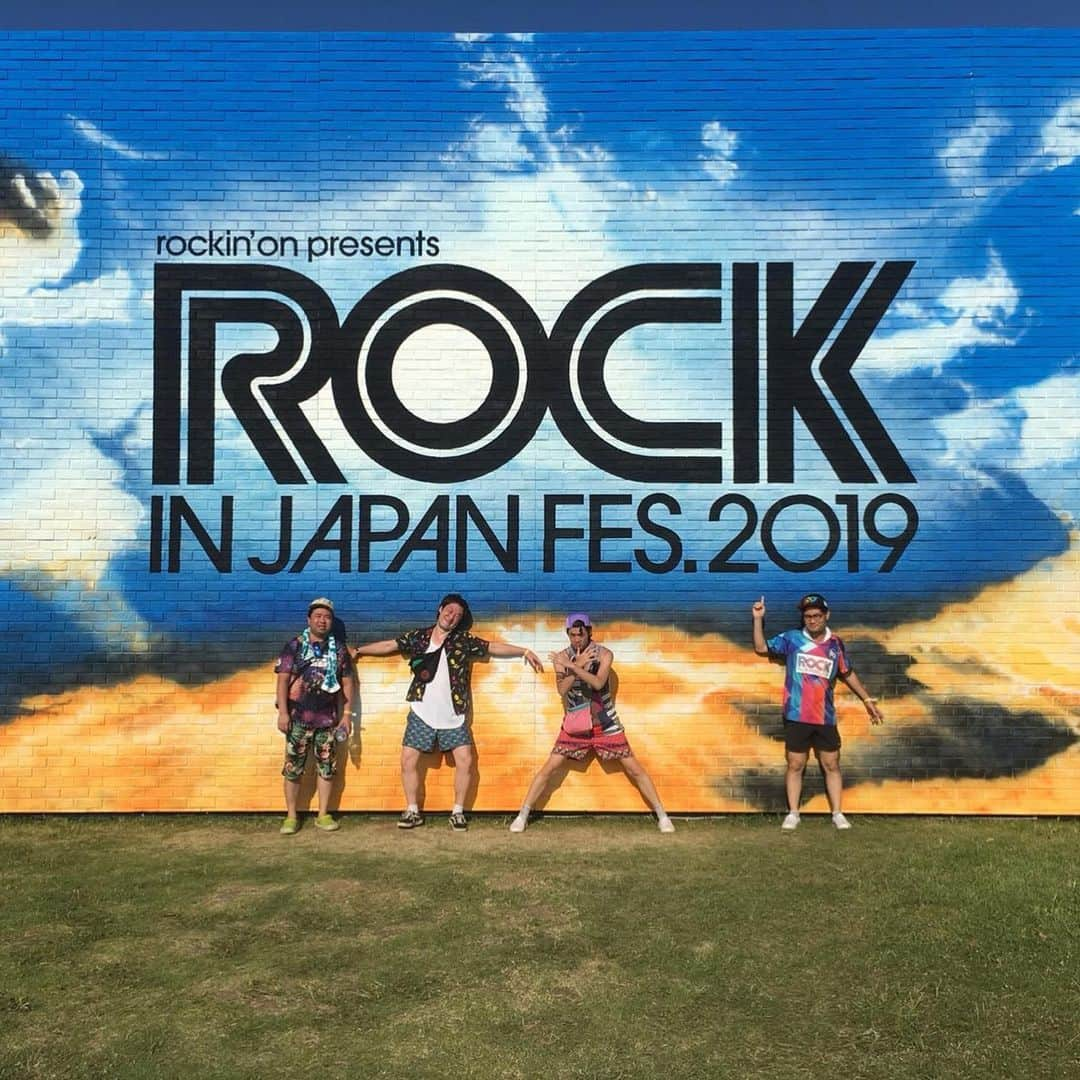 林大介さんのインスタグラム写真 - (林大介Instagram)「ロッキン林 #ROCKINJAPAN #2019 #灼熱 #市川フー #滝野元気 #井元英志 #音楽 #目の前花火 #夏」8月6日 9時35分 - daisukehayashinsta